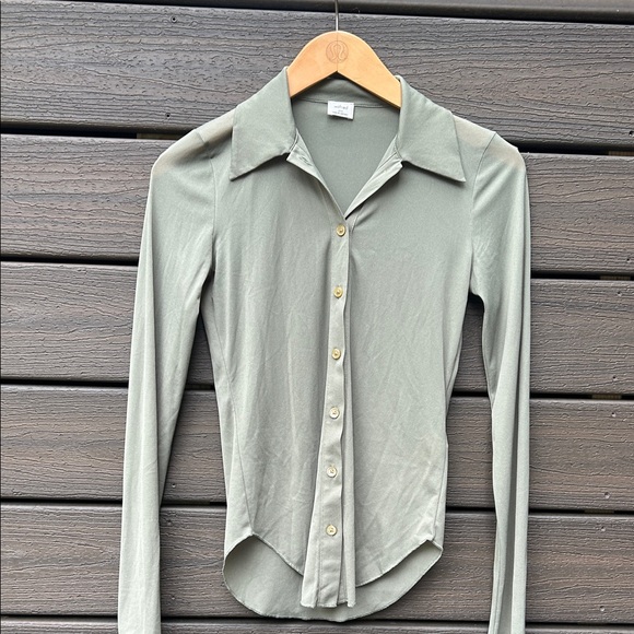 Aritzia Sage Green Button-Up Blouse - Picture 1 of 1